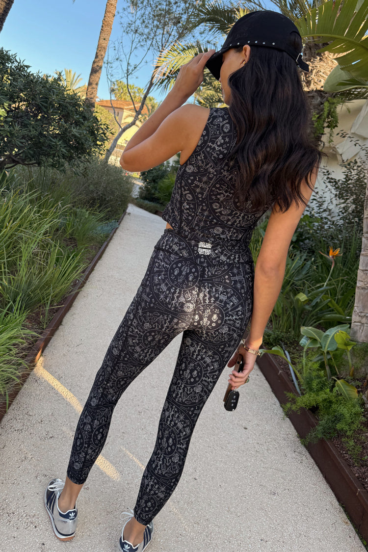Map Print Leggings for Yoga & Running | Stretchy & Non-See Through
