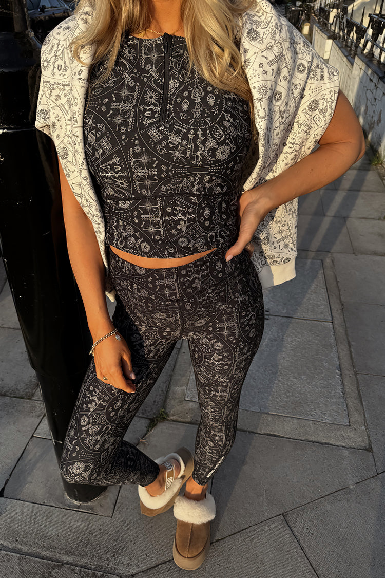 Map Print Leggings for Yoga & Running | Stretchy & Non-See Through