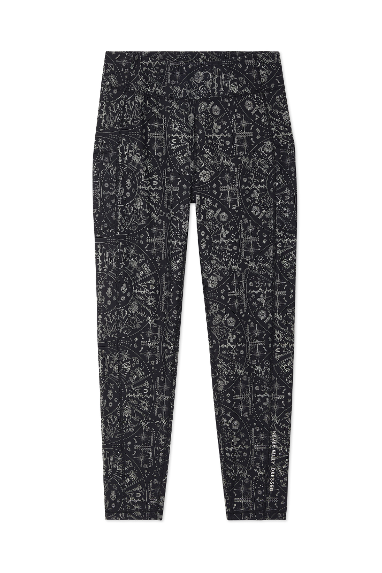 Map Print Leggings for Yoga & Running | Stretchy & Non-See Through