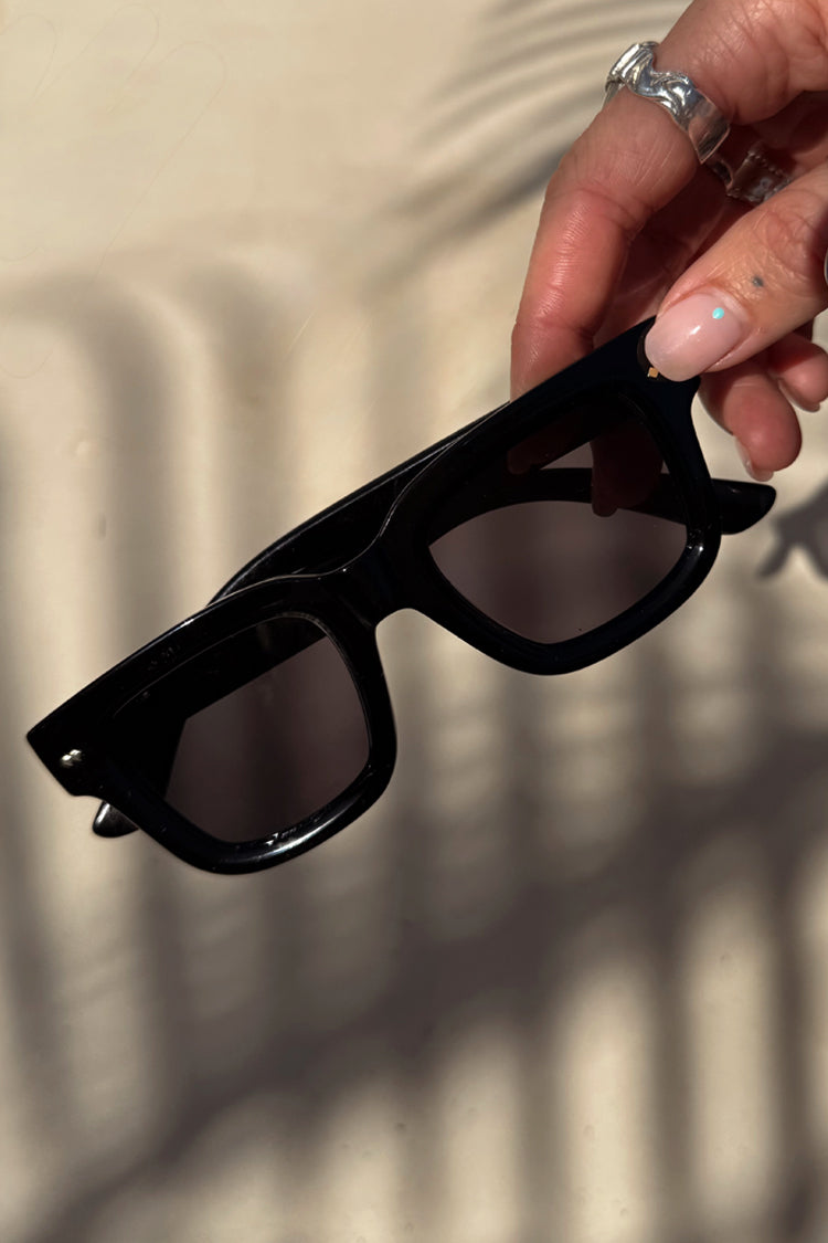Retro Black Square Sunglasses with UV400 Protection | NFD