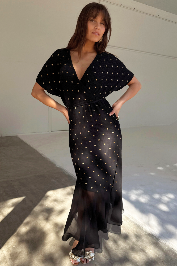 Black Plisse Fifi Dress with Elastic Waist & Asymmetric Hem | Elegant Evening Wear